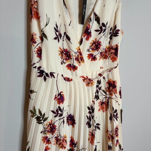 NWT Lulus Lindsie Ivory Multi Floral Print Pleated Wrap Maxi Dress - Picture 3 of 6